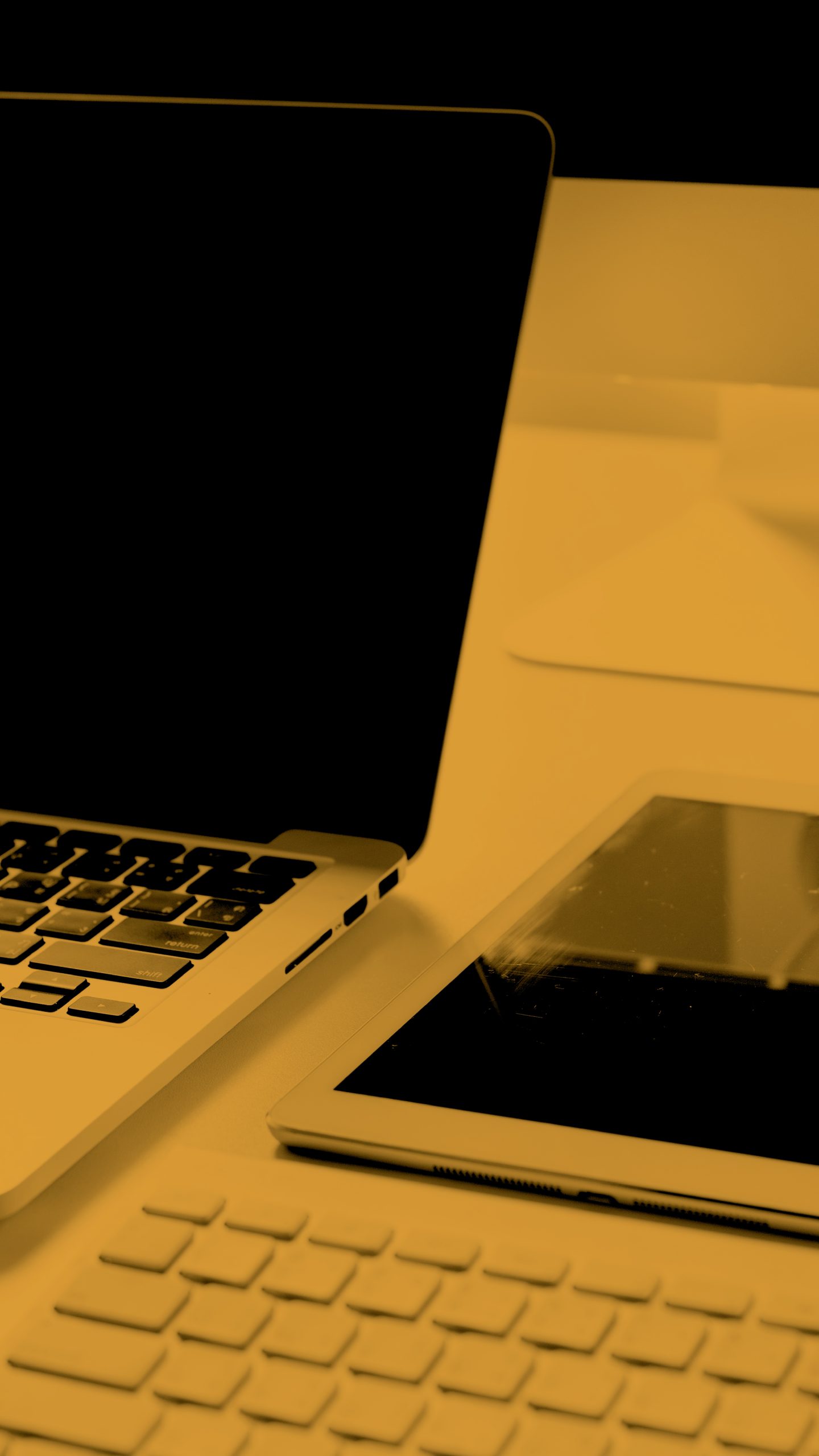 Managed Services Laptop, iPad and wireless keyboard